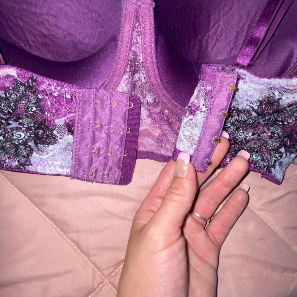 Two push up bras - Picture 8 of 10